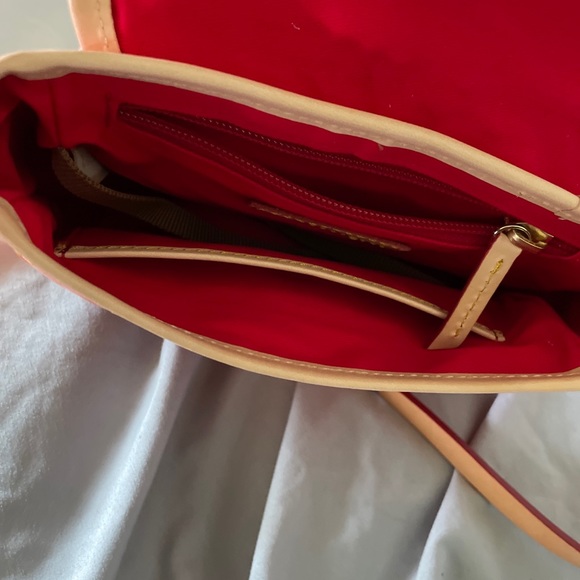 Dooney and Bourke Coral Crossbody - Picture 6 of 9